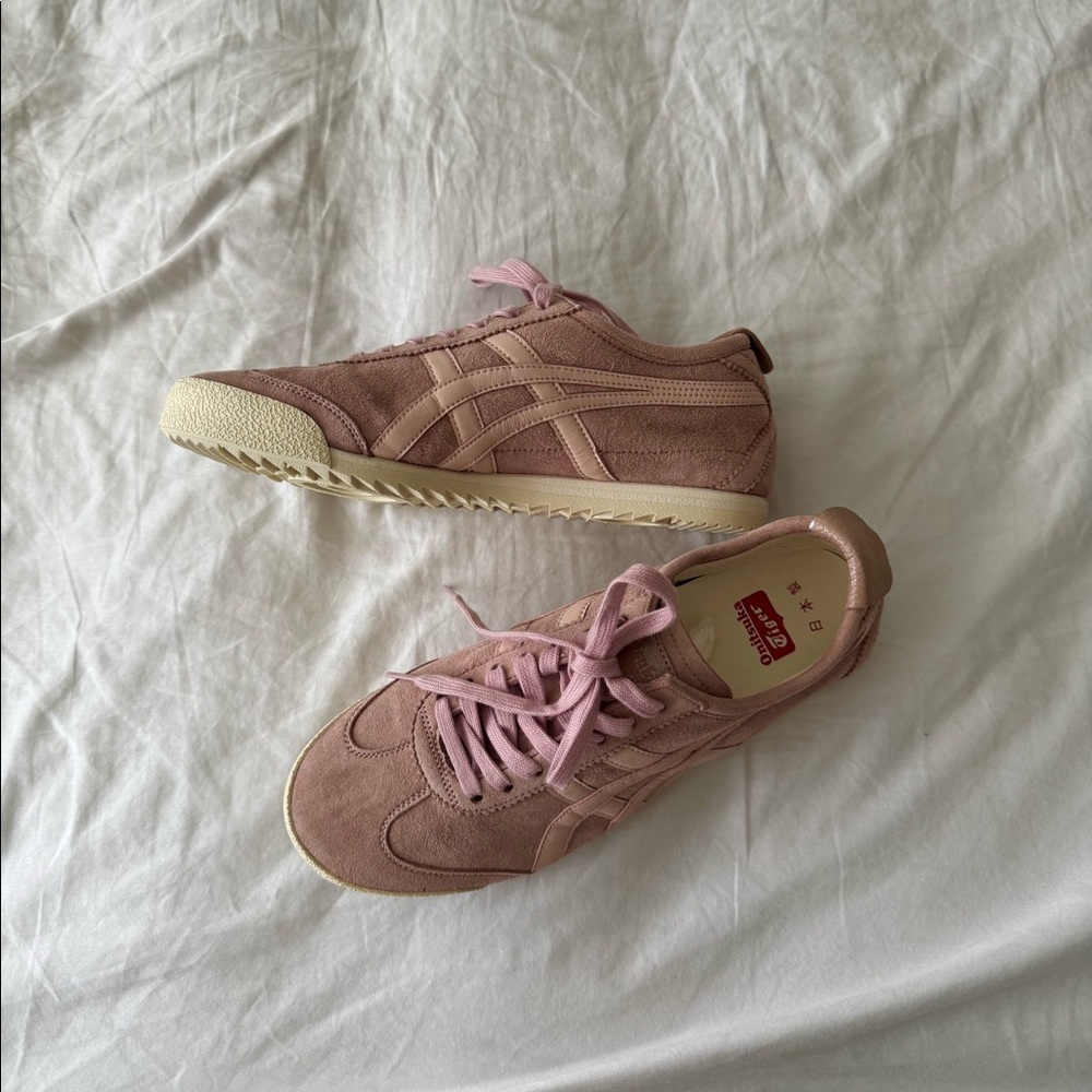 Onitsuka Tiger Deluxe Mexico 66 NIPPON MADE Sakuragai Pink Seude Shoes